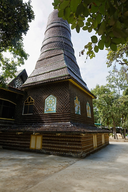 Wat Pa Maha Chedi Kaew-014